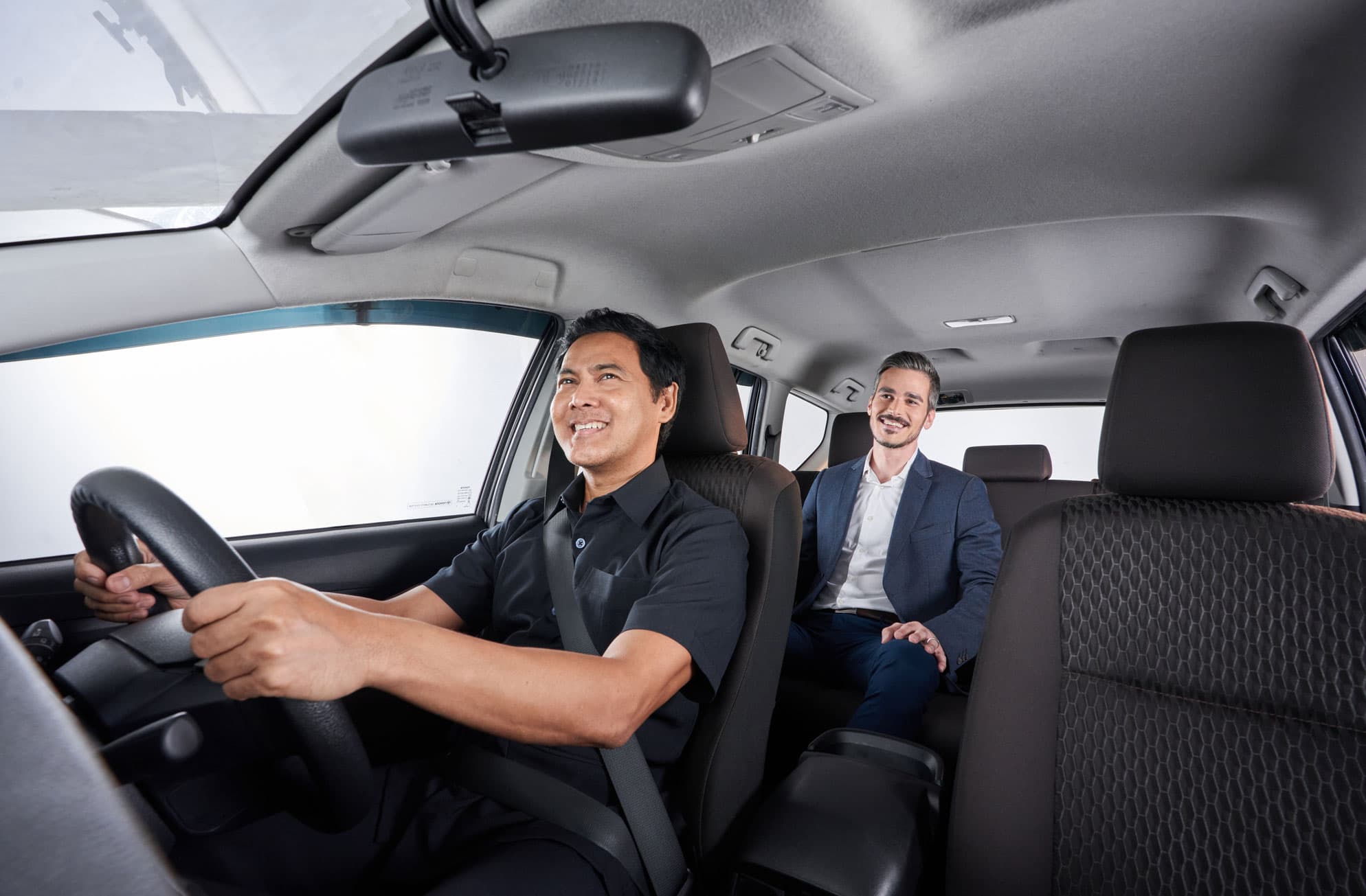 Armada Aruna Rent Car